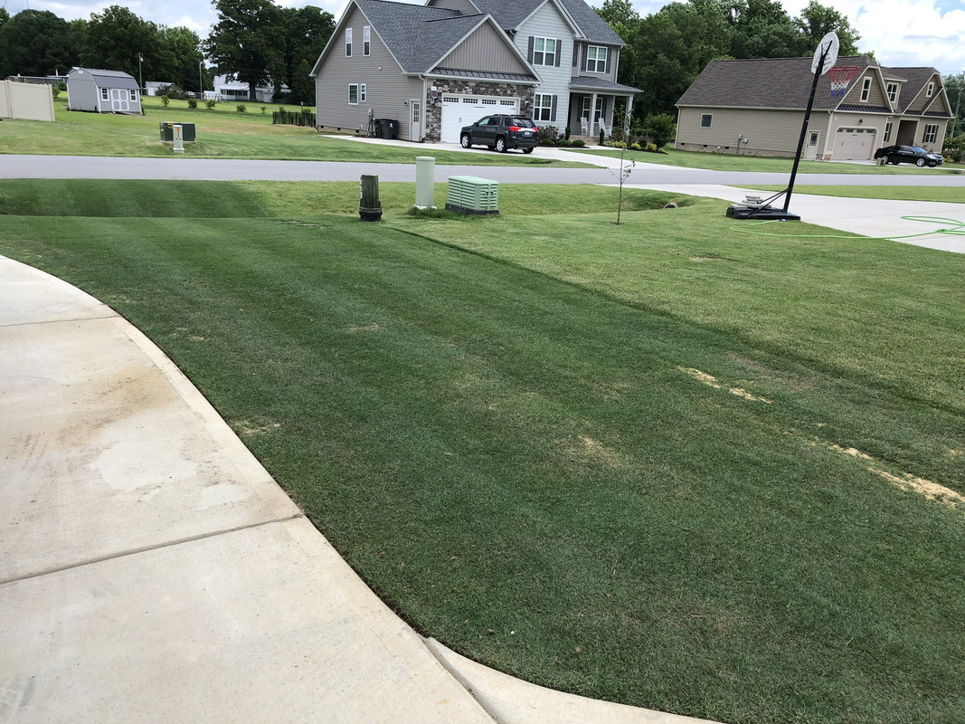 14EF853E-EDA7-4805-B58D-5BE5F21B0076