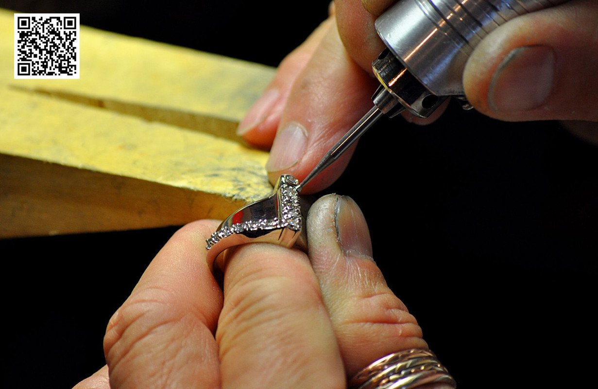 Why Quick Jewelry Repairs Can Save Your Favorite Pieces?