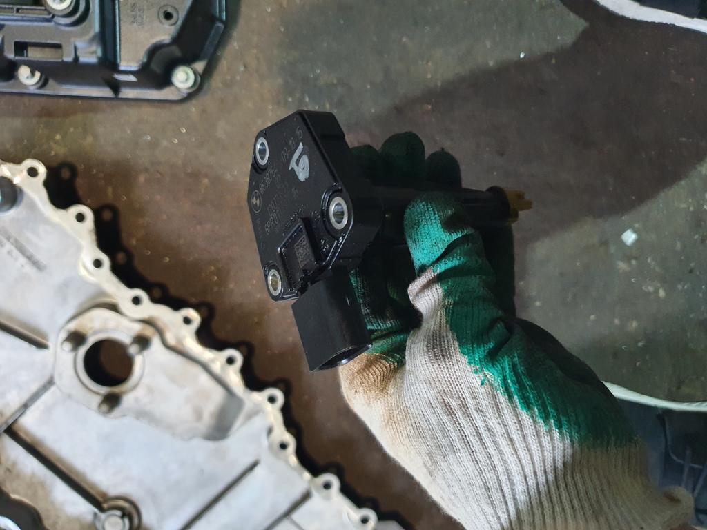 Датчик уровня масла