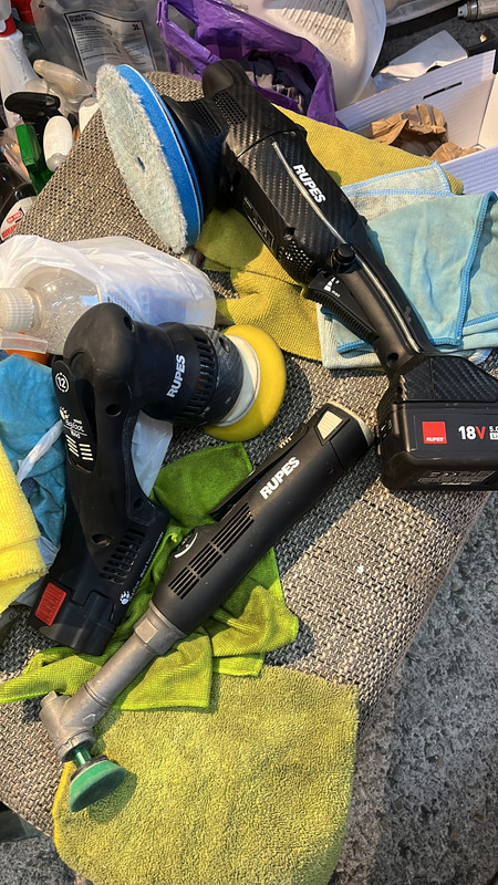 25514655-93DC-465C-95A9-0FCAF1E111B3