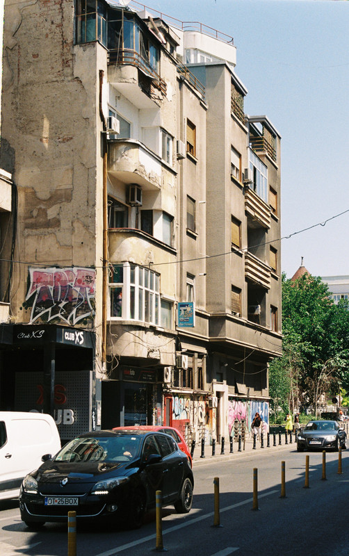 R1-09392-0034.jpg