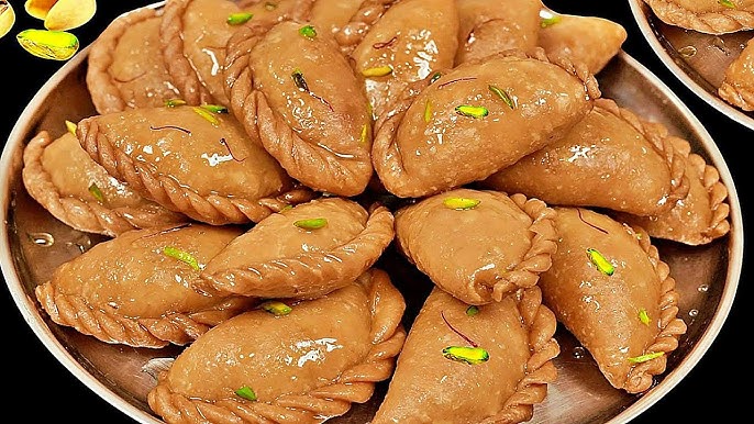 गुजियां