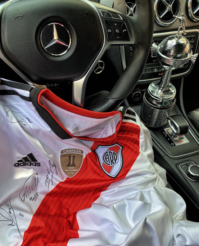 5B3A43D0-E88A-4E95-BD54-208A70224ADB