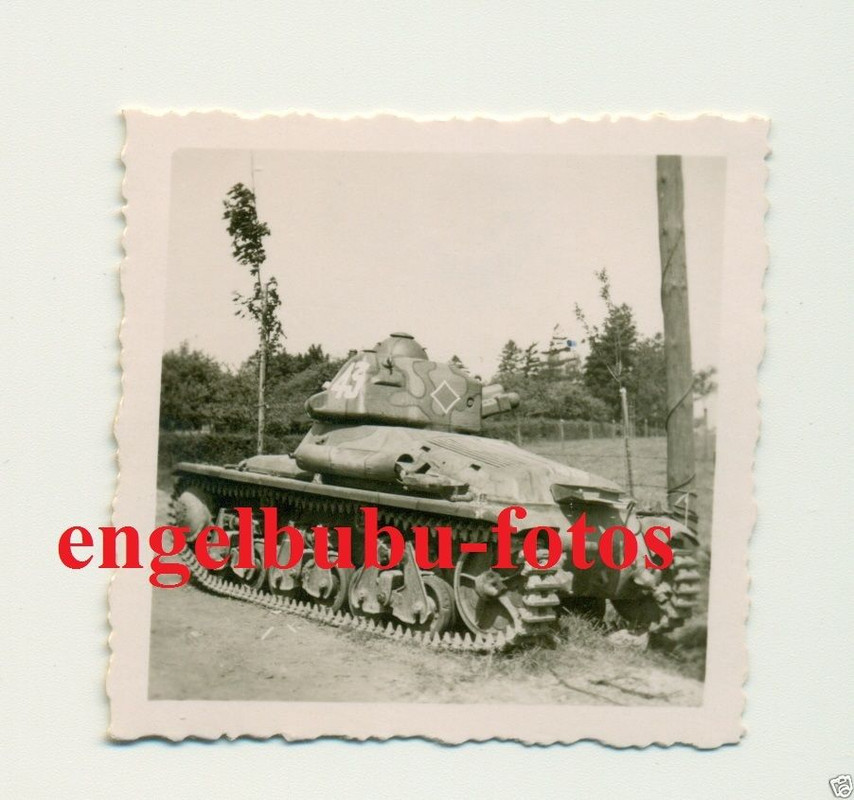 FOTO - PANZER - Französischer HOTCHKISS  RENAULT