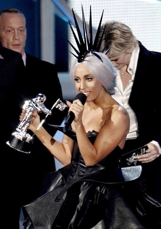 Gaga-mohawk.jpg
