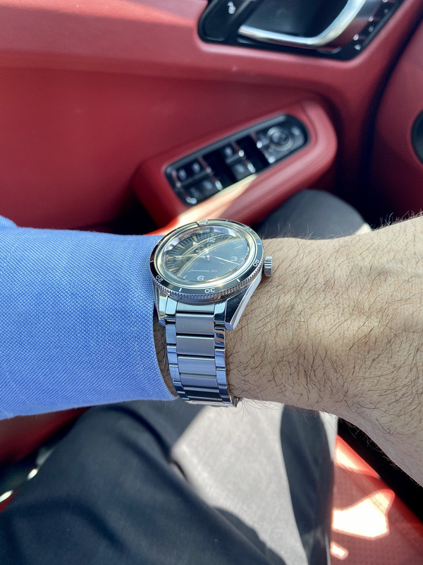 D89B2FBB-18F0-4F28-AD7E-1B5D852FBB47