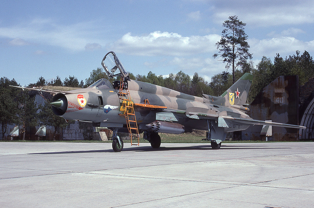 20 GvAPIB Su-17M4 49 yellow_15920 (2)d [Gross-Dölln 5.92]