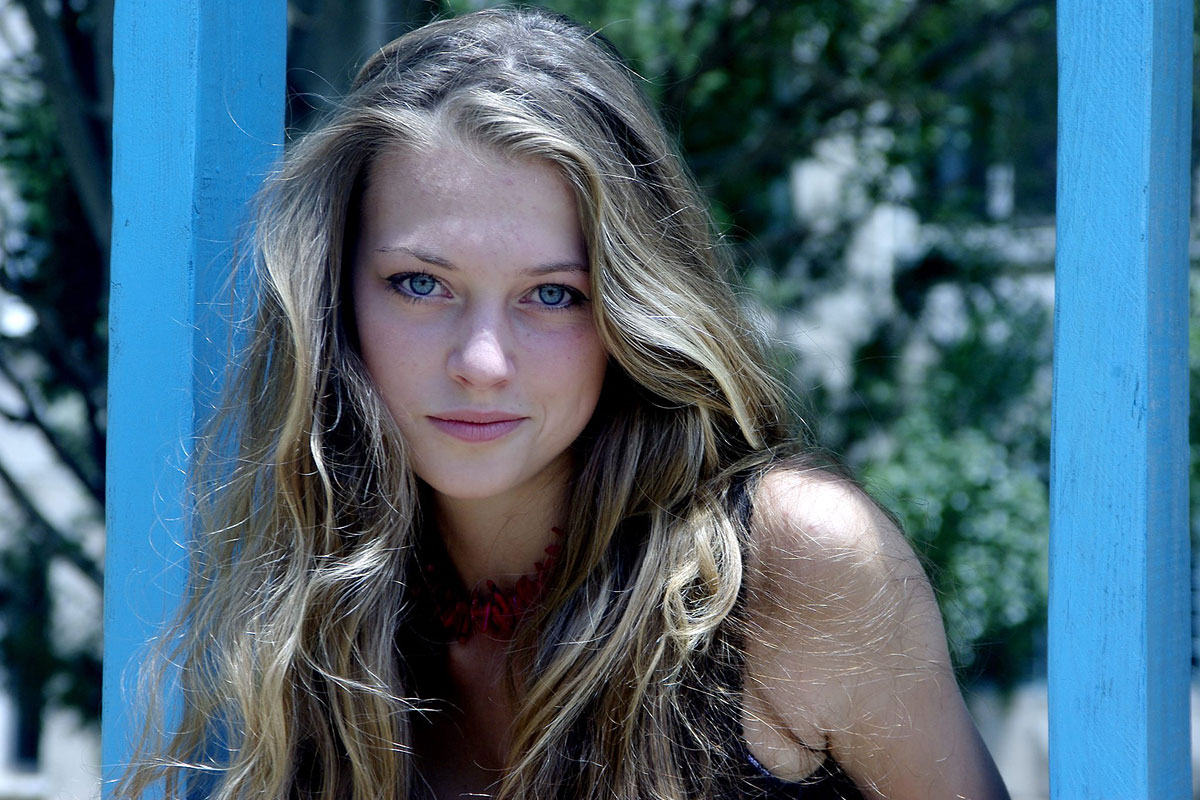 N3bEYb6LCs7GduFnuFvIIGbIuyM