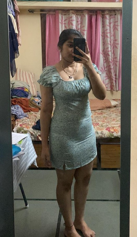 Desi Girl Showing Boobs and Pussy Viral Sex MMS