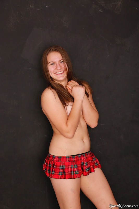 MarvelCharm_Katrin-Mini-Skirt-127