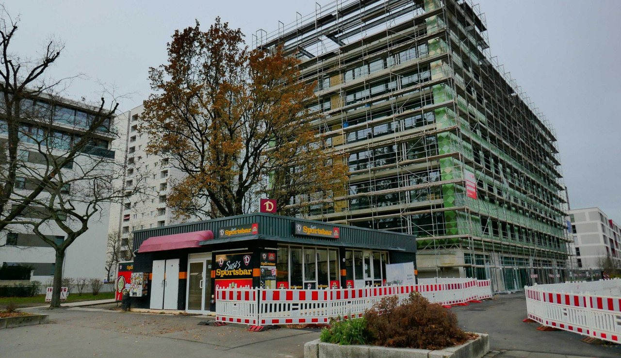 Bild: https://i.postimg.cc/cChyG3CQ/P1140944.jpg