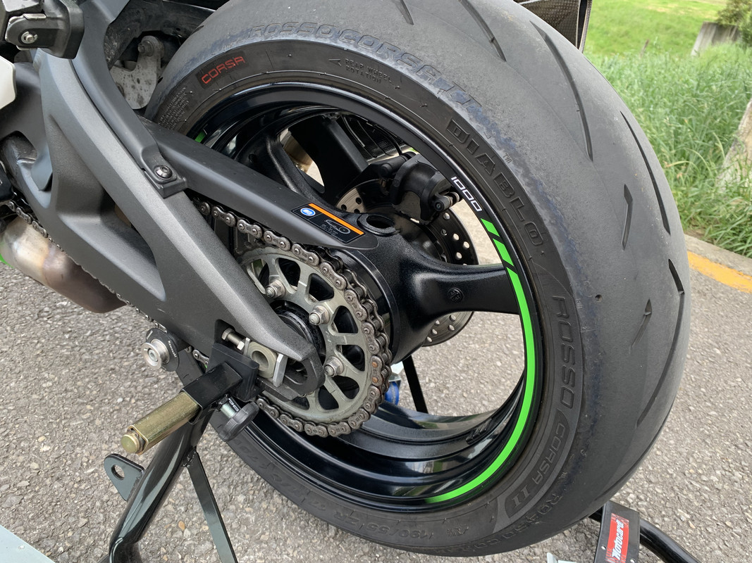 DD5043AE-FEF9-413E-941C-B0303B44F582