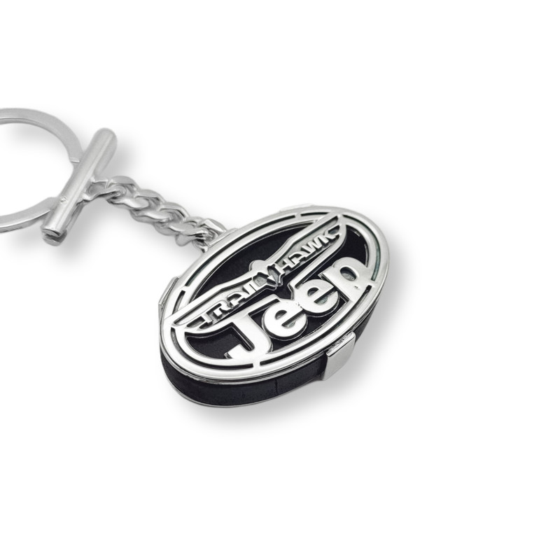 Серебряный брелок Jeep Grand Cherokee