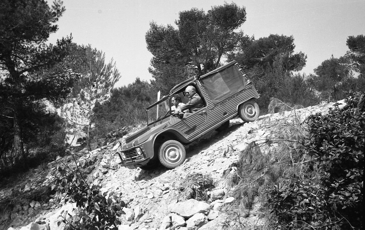 meharimilitarepresentazioneanimes1979foto1-628e195479cc3