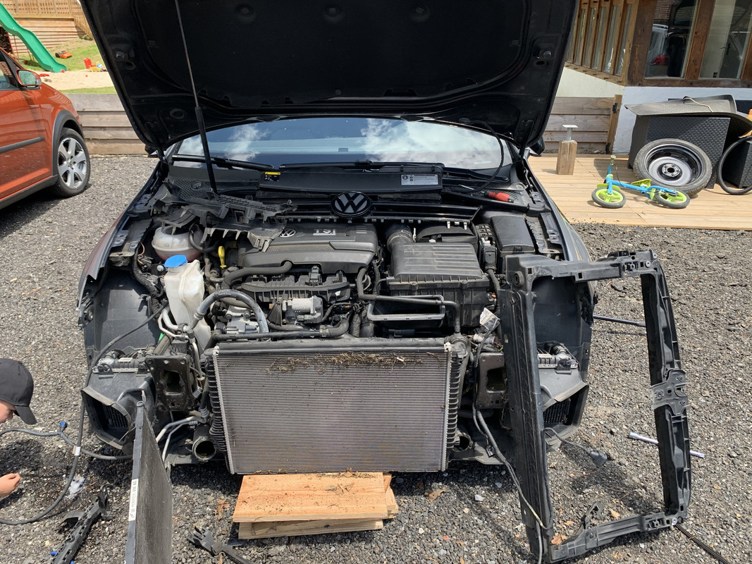 C004E63C-52D9-47B6-A15C-6C74BEDDB6DF