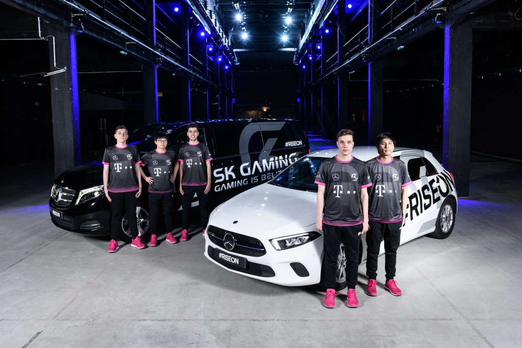 Mercedes-Benz partners SK Gaming (2)