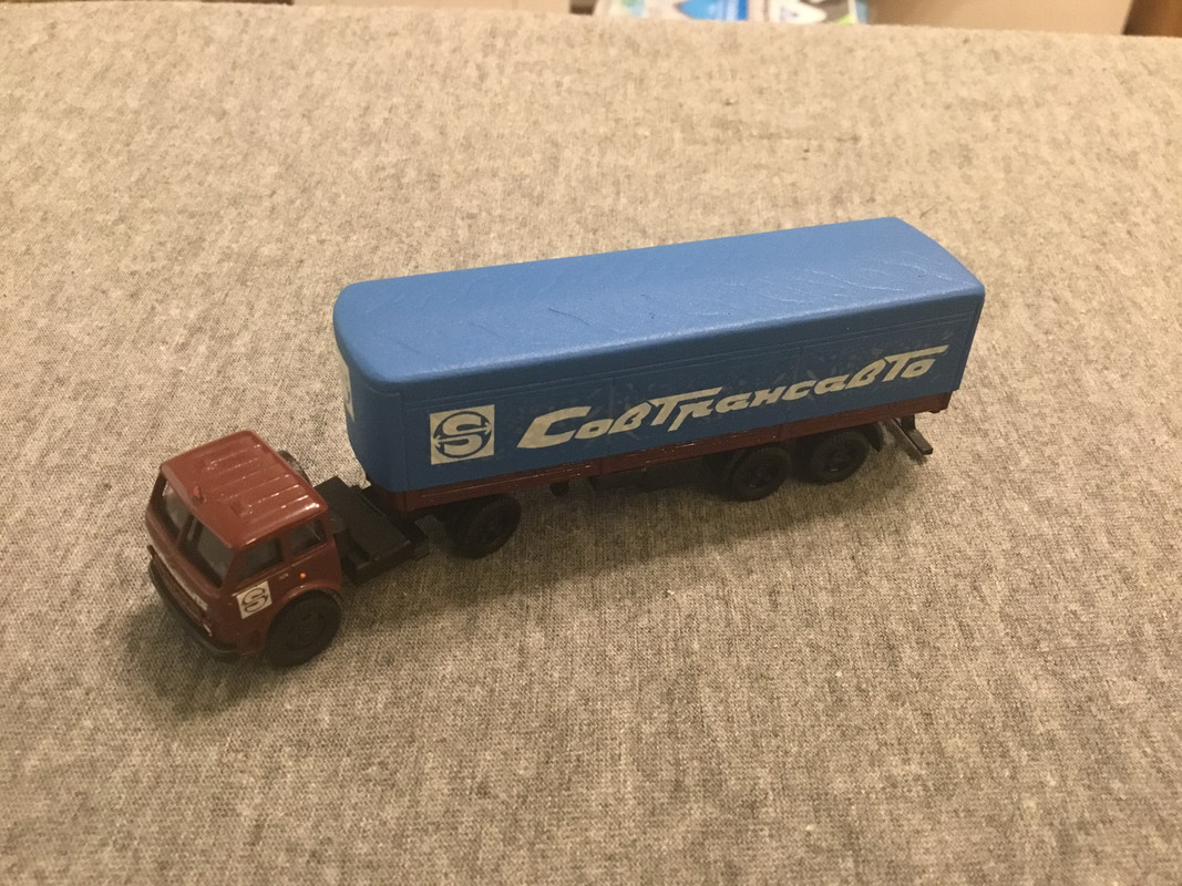 27CC1B7E-31C8-4968-81C3-F4BBF833C5E1