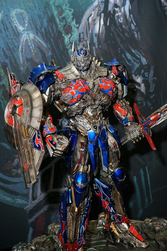SDCC2015-Prime-1-Studio-Transformers-004