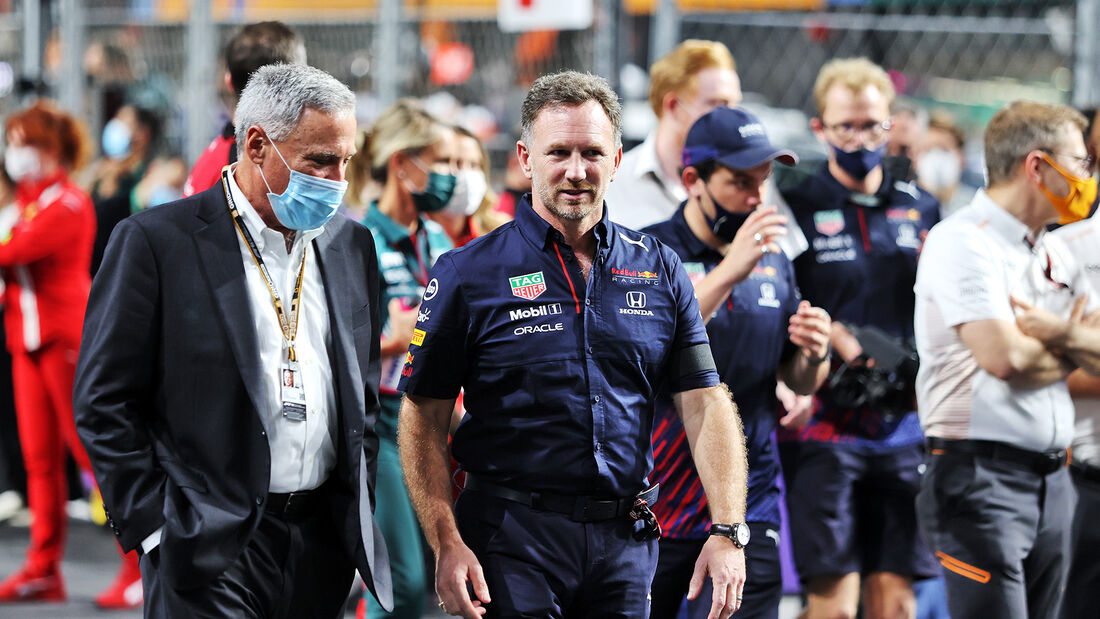 Chase-Carey-Christian-Horner-GP-Saudi-Arabien-2021-Jeddah-Rennen-169Gallery-652b167f-1856872