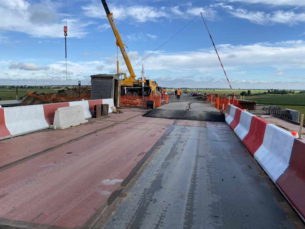 CB4E2AEE-2423-4384-B752-ABD0729F61E2