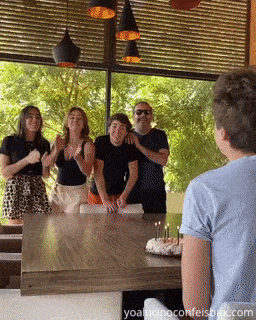 https://i.postimg.cc/cCmRhBtd/giphy.gif