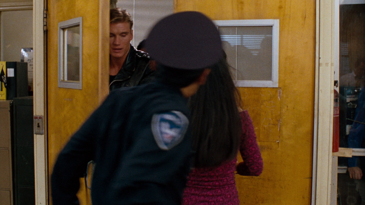 vlcsnap-2023-12-30-19h44m19s521