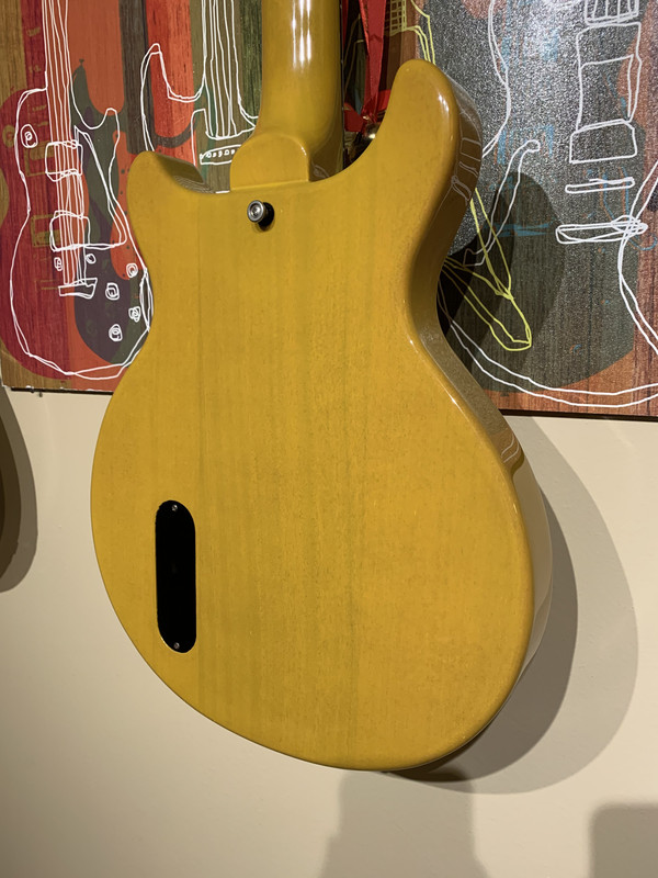 5F79EF74-8657-40C5-A689-3A8AA51BF446