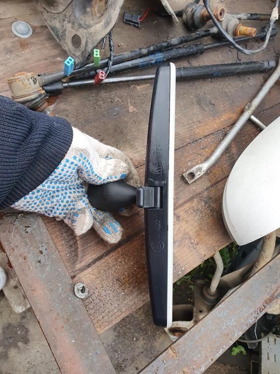 Зеркало заднего вида салонное