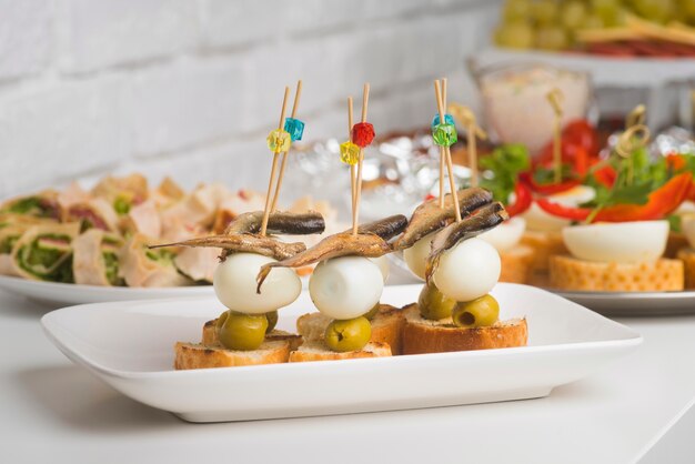 Tips for Serving Cold Appetizers for a Crowd