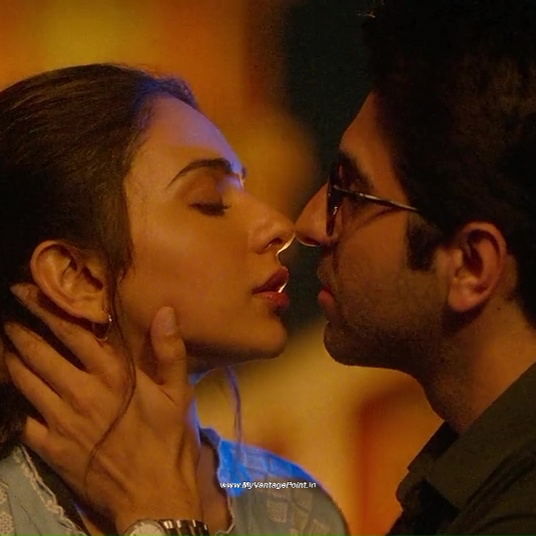 10-Rakul-Preet-Singh-Kiss-Scene-with-Ayushmann-Khurrana-in-Doctor-G-2022-My-Vantage-Point