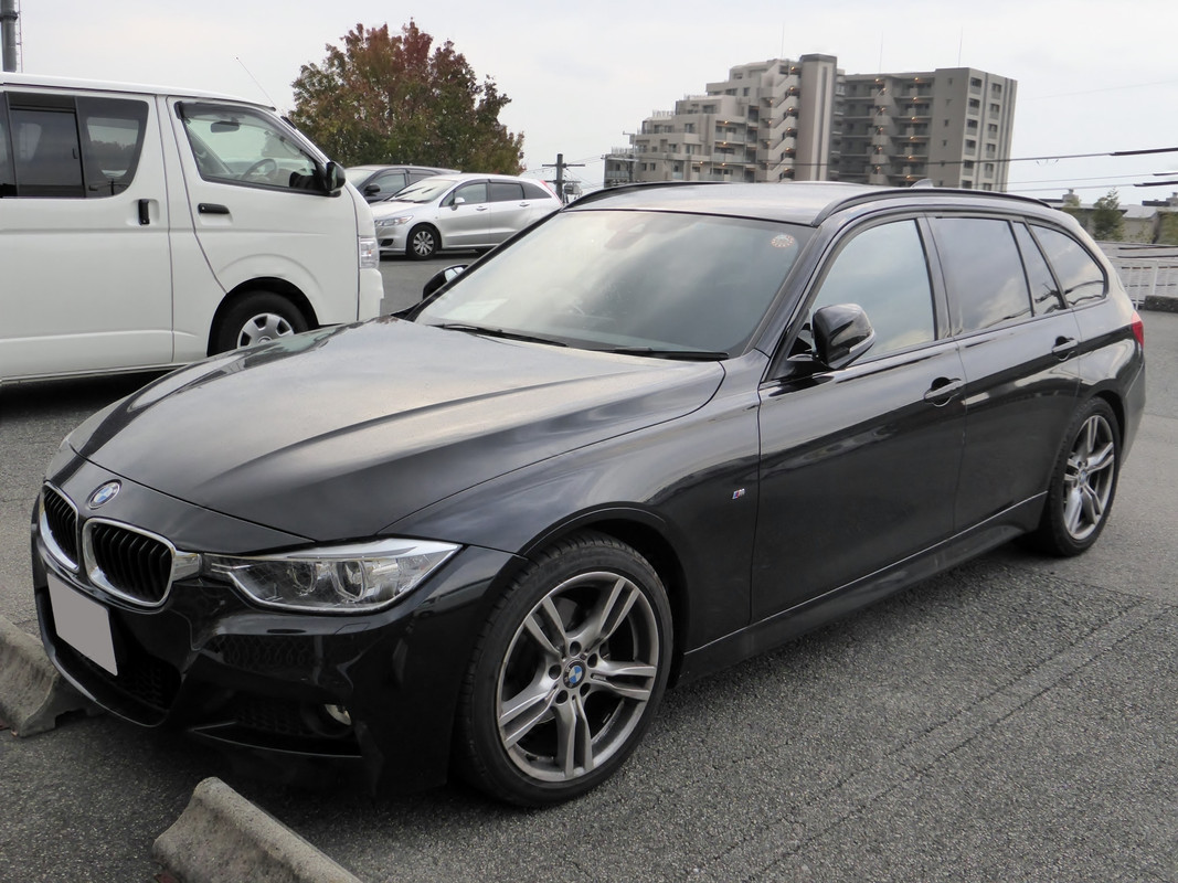 BMW_320d_Touring_M_Sport_(F31)_front