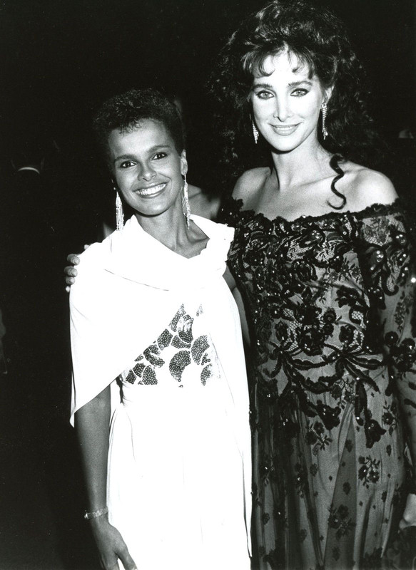 connie sellecca b39