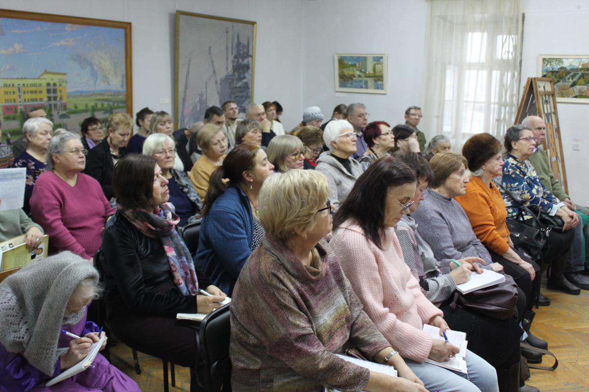 Родоведы во время заседания 2.12.23 г.