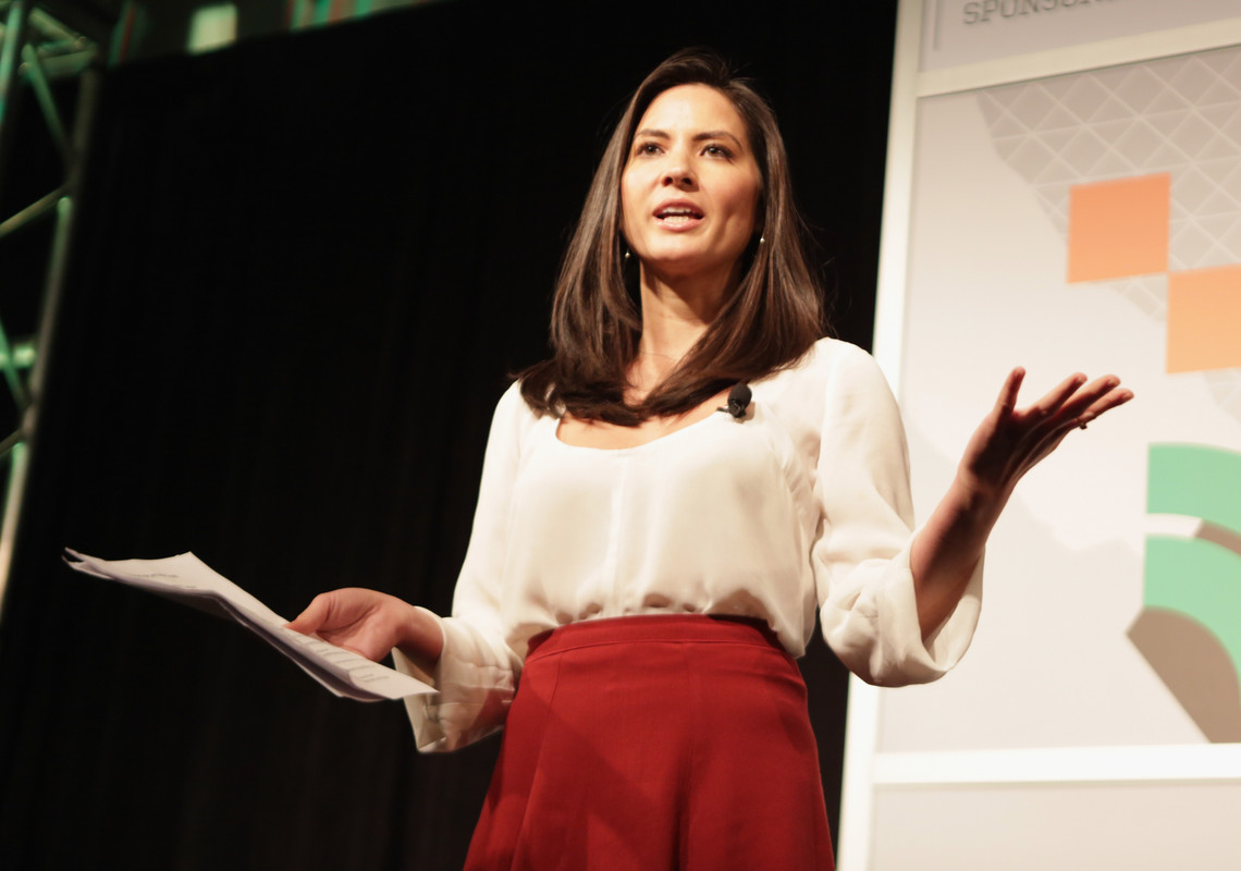 OliviaMunn_LateNightWithSethMeyersPanel_2014SXSW_ (12)