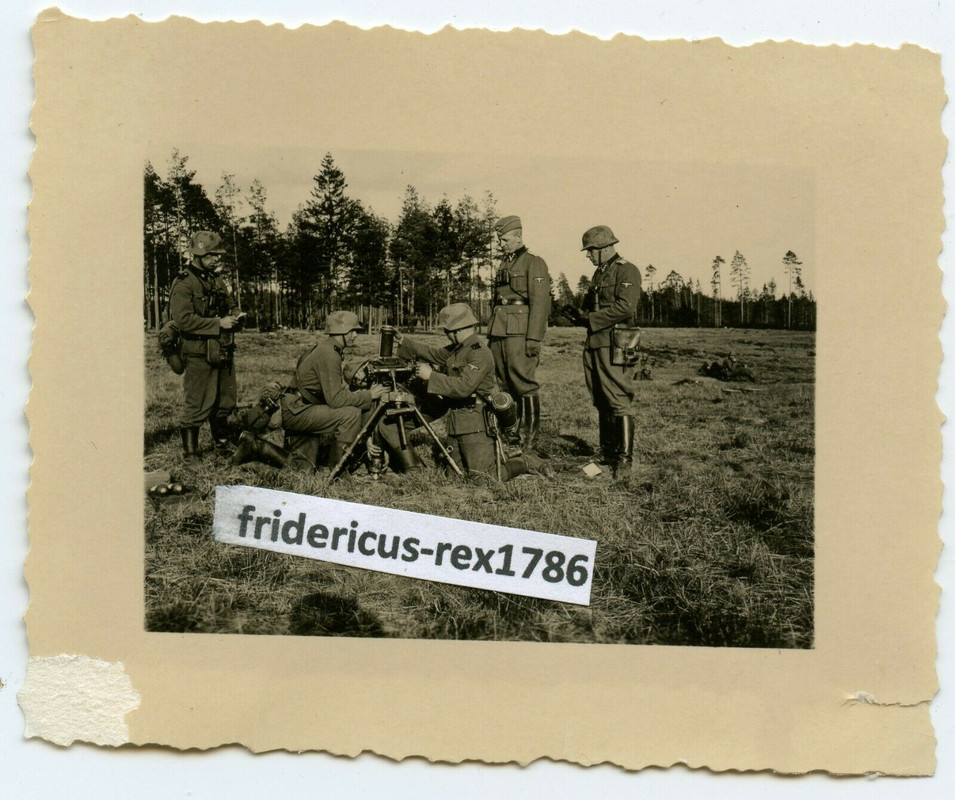 Foto Polen Rastenburg T.-Div. 1.Btl TrÜbPl camo Tarn Helm Granatwerfer3