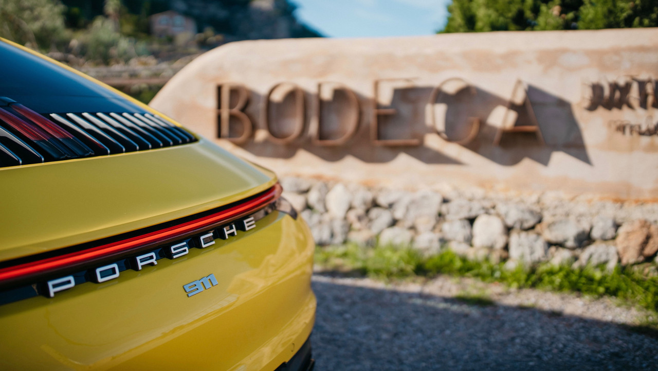 1691375_porsche_911_992_mallorca_2018_porsche_ag
