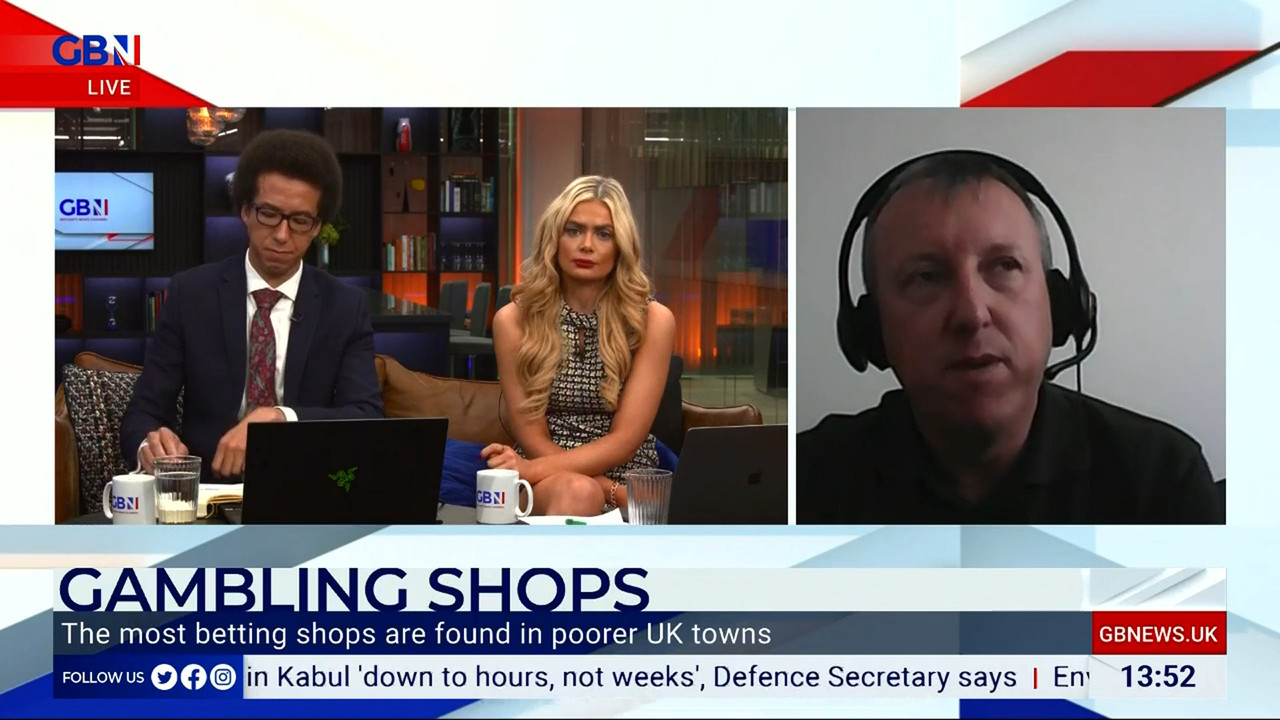 08.23 - 12.00.00 - DePiero & Halligan. What makes Britain tick - the ..._001.ts_snapshot_53.59.650