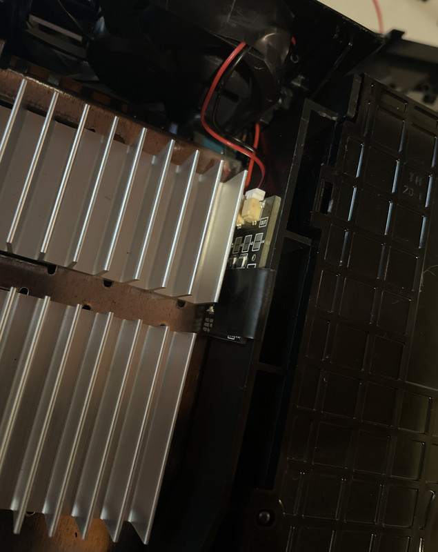 5E53B086-999E-4621-AA86-64E21E6FDDD8