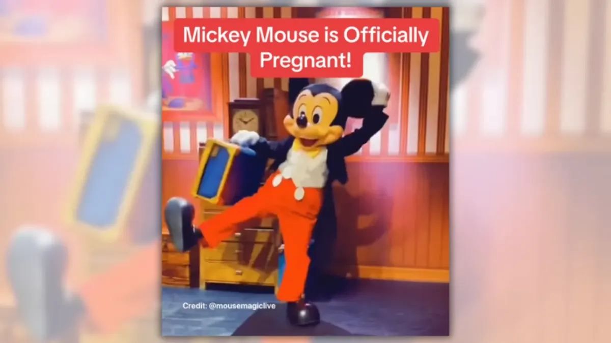 mickey-mouse-pregnant