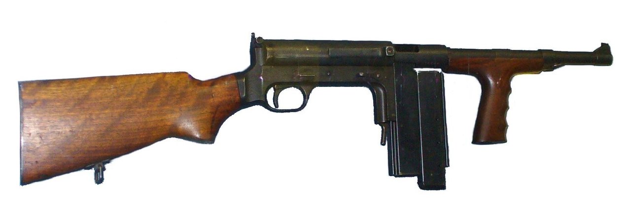 Subfusil UD-42 UD-42