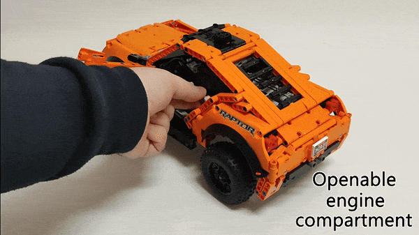 Lego Technic MOC Zarooq SandRacer openable engine compartment demonstration
