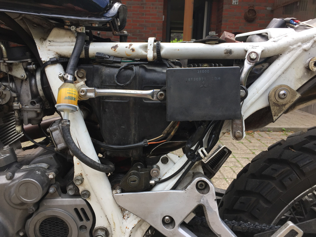 0D1BC7AF-B448-4E30-A2D5-07FF25EDC6BA