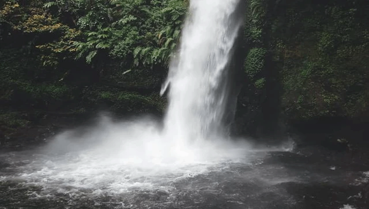Curug Sawer di Jawa Barat