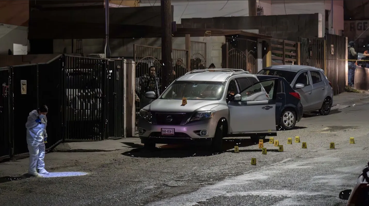 CJNG mató a mujer policía en Tijuana, dejaron Narcomanta