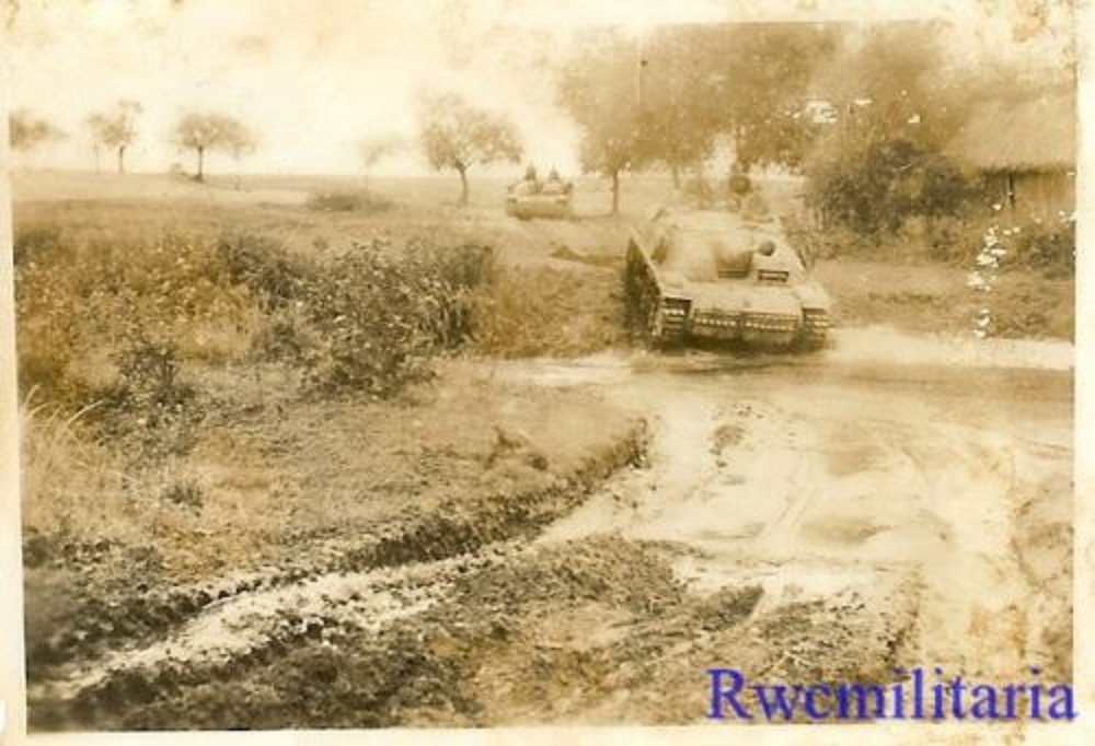 German Sturmgeschütz Panzer Tanks Crossing Muddy