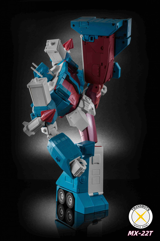 MX-22T-X-Transbots-Commander-youth-version-10
