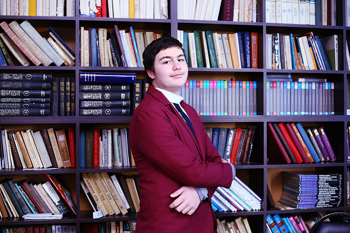 დაჩი ლოლუა