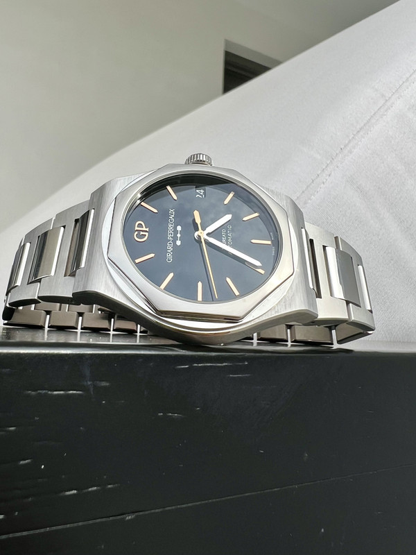 1F5F5F52-D564-40C1-9B84-012125E3D128