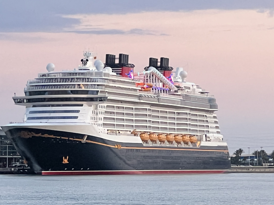 B742790C-EAF5-48A5-AA3D-2EC8A65EDA42