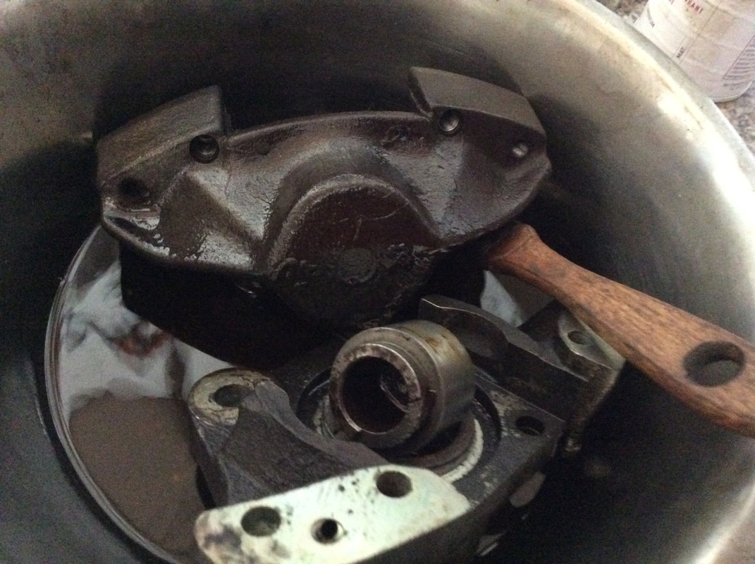 ACC1899B-D572-4E45-BF0C-FA00742A2182